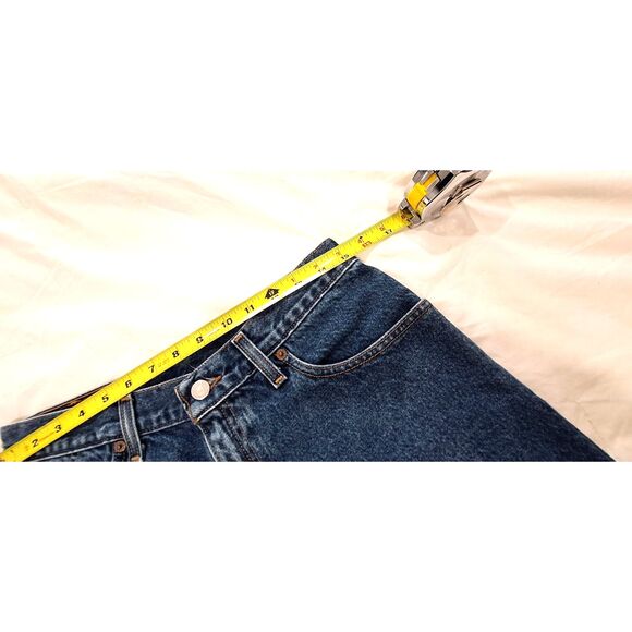 Vintage Girls Womens Levi's High Waist Jean Shorts Classic Blue Red Tab Sz 9 Jr. - Picture 8 of 11